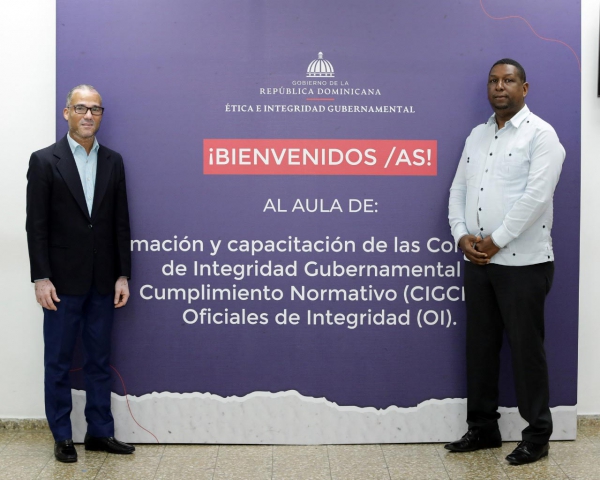 Ética inicia capacitaciones en normas ISO para las Comisiones de Integridad. Tendrán una duración de 6 semanas y capacitarán 330 servidores públicos de 180 instituciones del Estado.